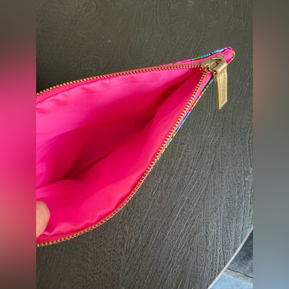 New 15” Lilly Pulitzer laptop sleeve with detachable cord pouch Golden Hour - Picture 6 of 10